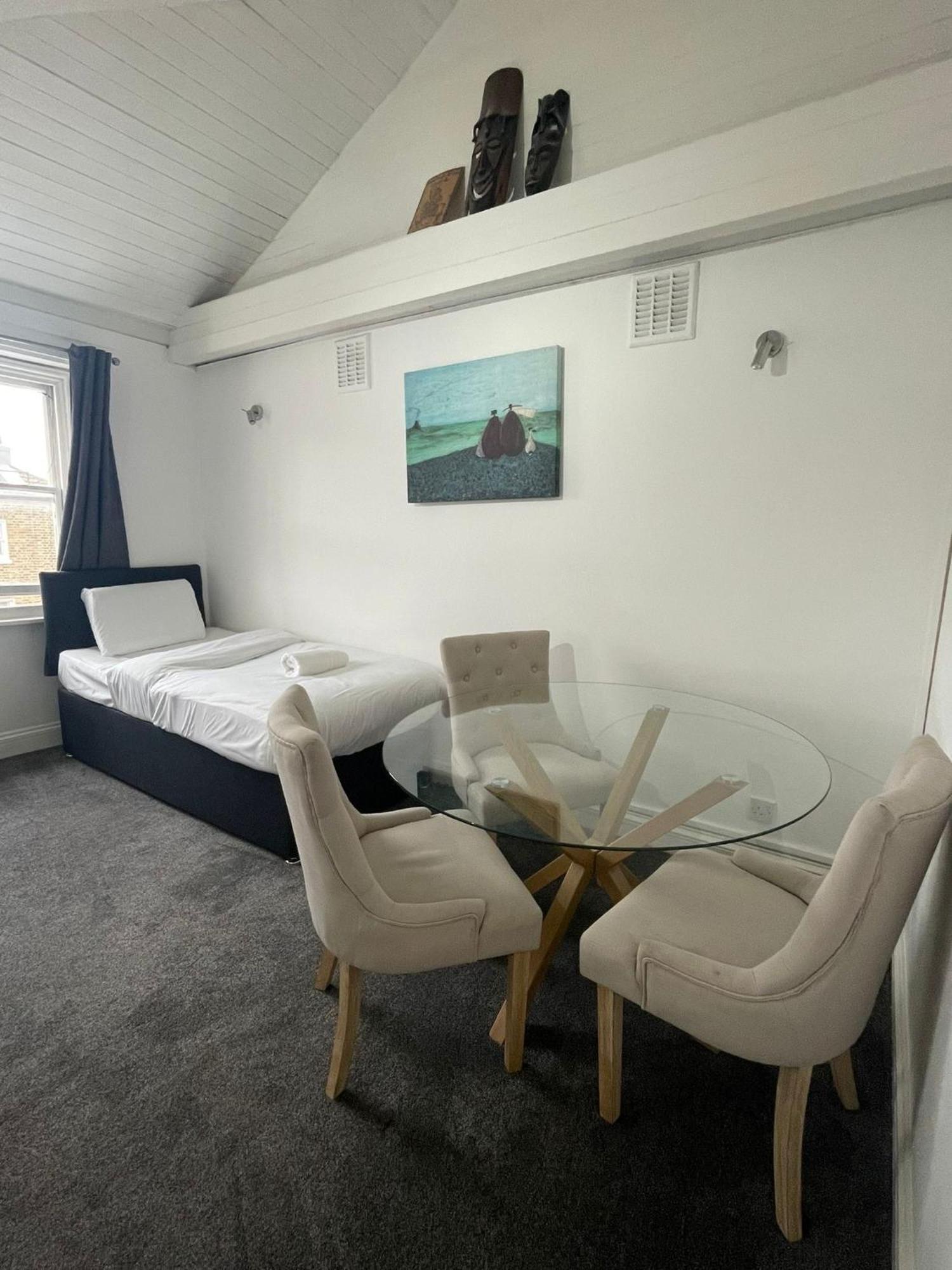 Baker Apartment *